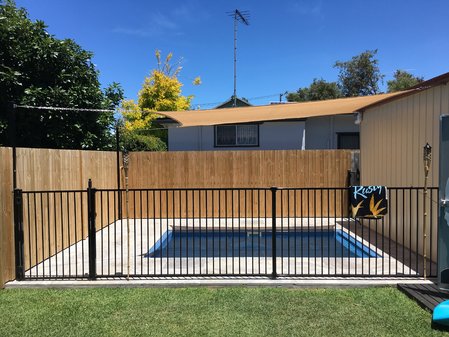 Shady lady 3x4m sand, provided great sun protection over the pool.Thanks for your photo Stuart.\\n\\n12/12/2017 8:04 AM