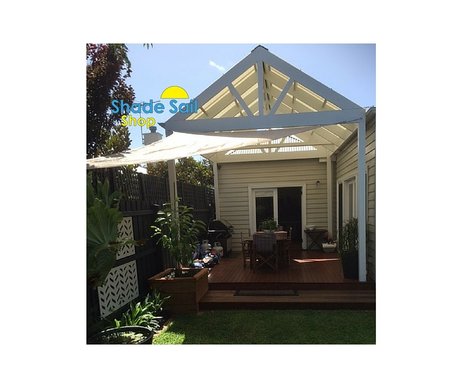 Thanks Melanie for sending in your pictures. Giving shade to her outdoor area is a 3x4x5m sand right angle triangle shade sail\\n\\n16/02/2016 2:59 PM